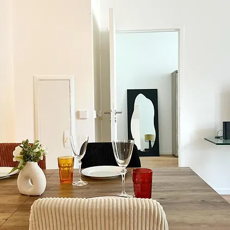 Celine 28 Au 16eme Arrondissement, Victor Hugo Prestige